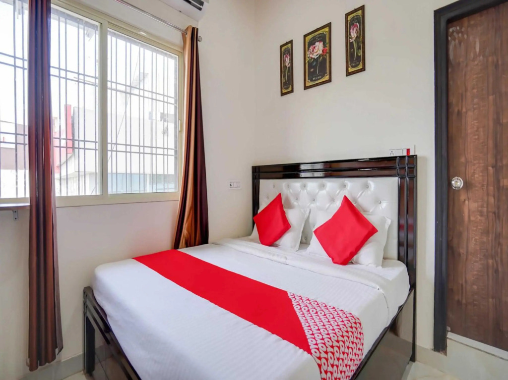 OYO Flagship 70056 Grand Inn Residency