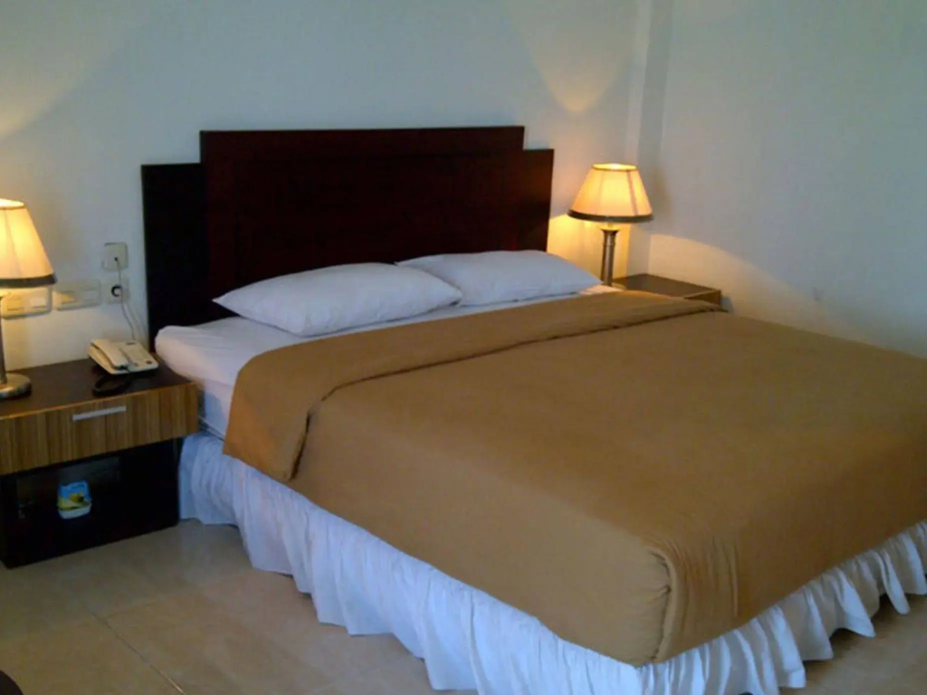 Crown Hotel