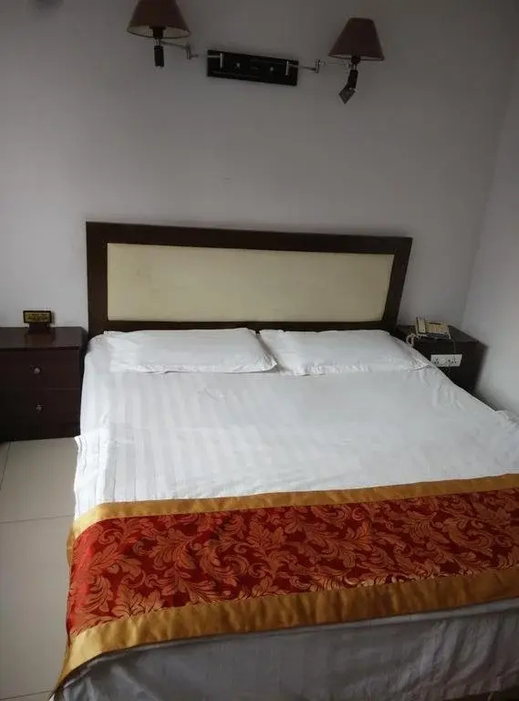 Yurui Business Hotel