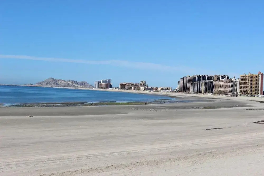 Las Gaviotas 2BR 402 by Casago