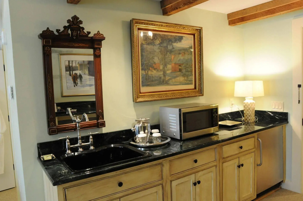 The Lyme Inn