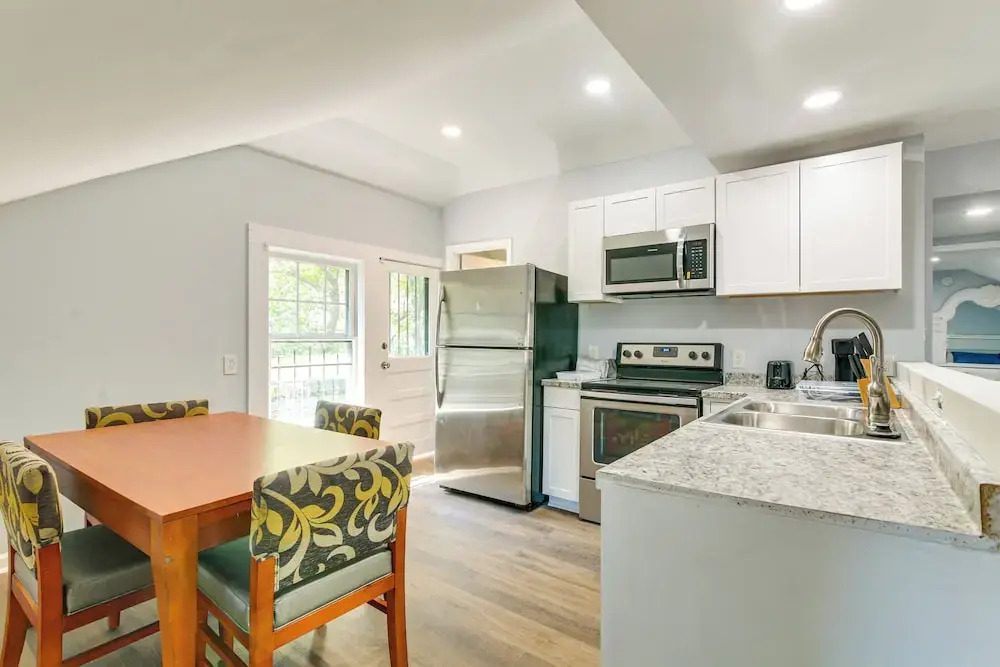 Midtown Home Near BBQ & Overton Park!