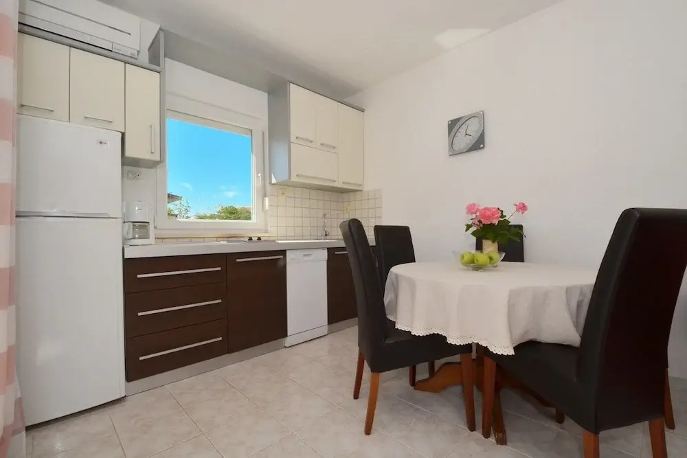 Apartments Vlah / Three Bedrooms A1