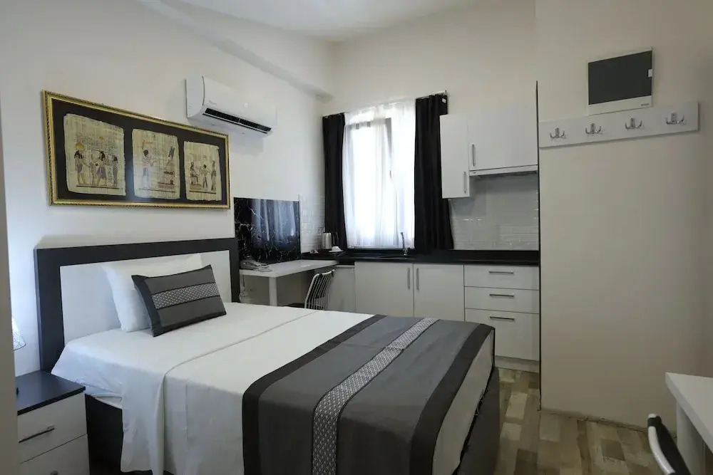 Askadar Çatı Otel