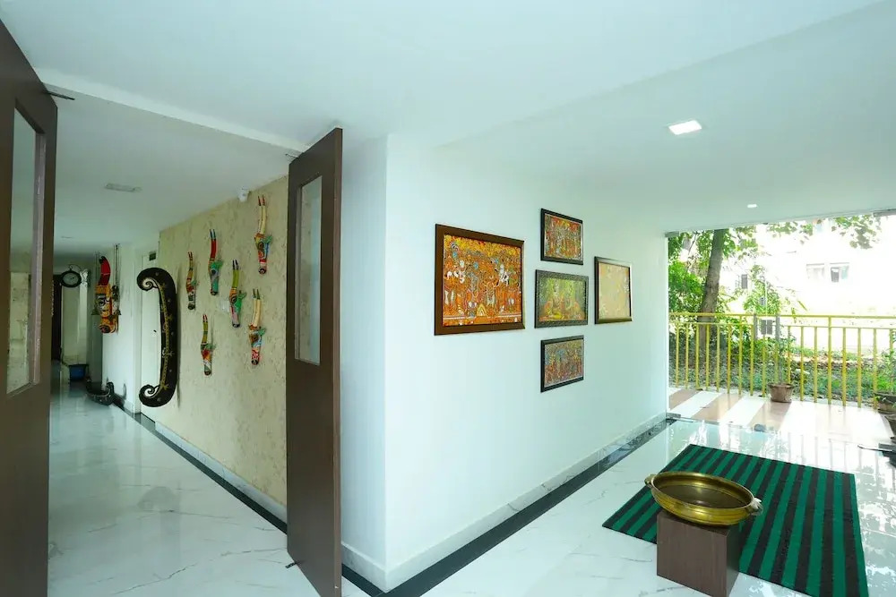 OYO 46 SilverKey Kakkanad