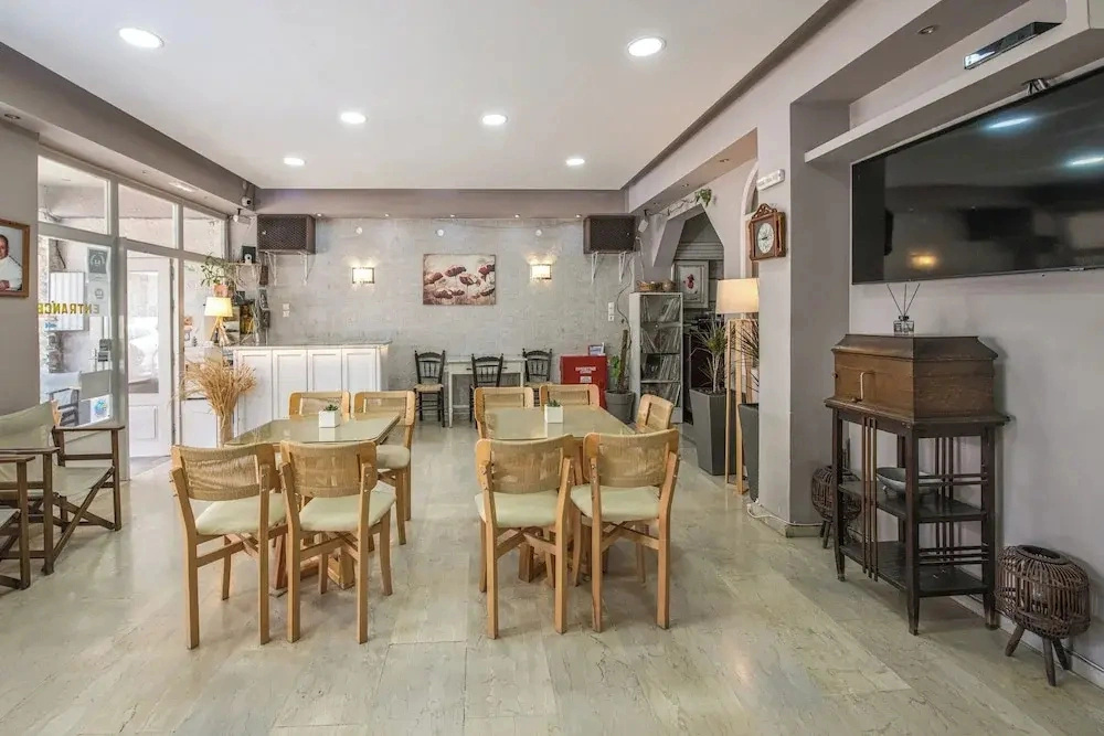 Bikakis Apartment
