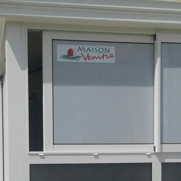 Chambres climatisées petits déjeuners compris