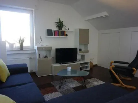 Bed And Rooms