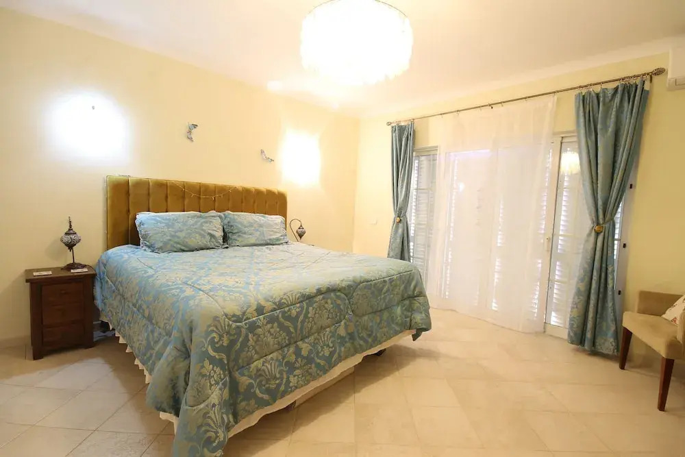 Sunset Villa