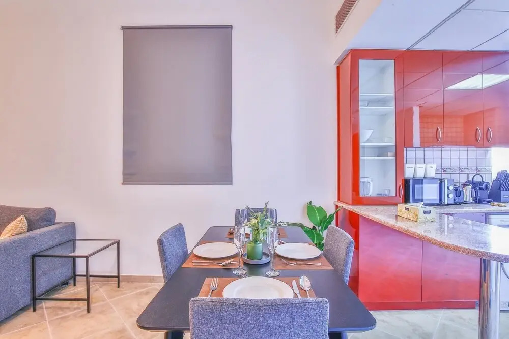 1 BR w Pool Motor-sport Themed apt