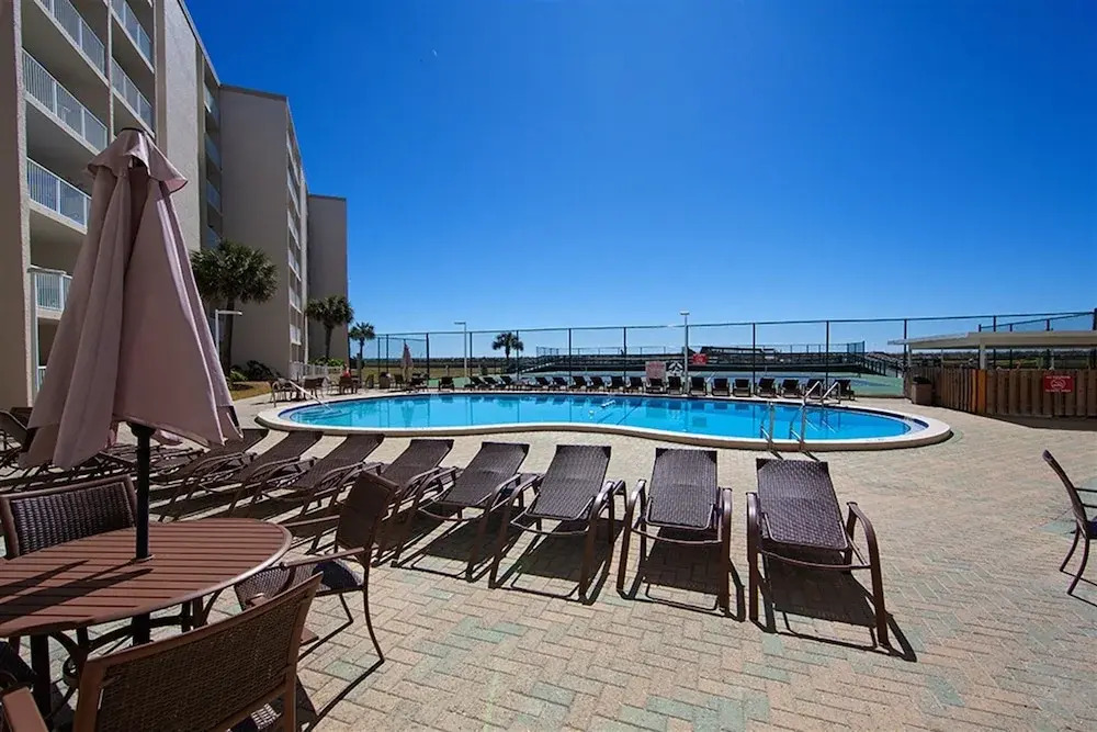Holiday Surf & Racquet Club - 1 BR Condo - RJV 1575