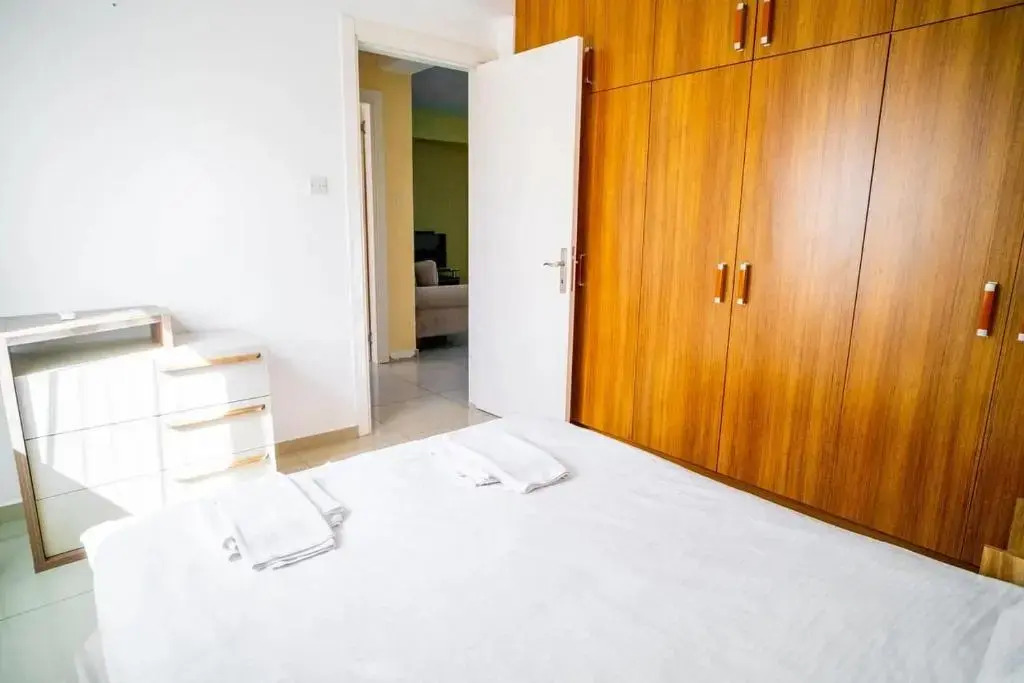 Beautiful Two-Bedroom Apartment near the Sea Sel 6-5