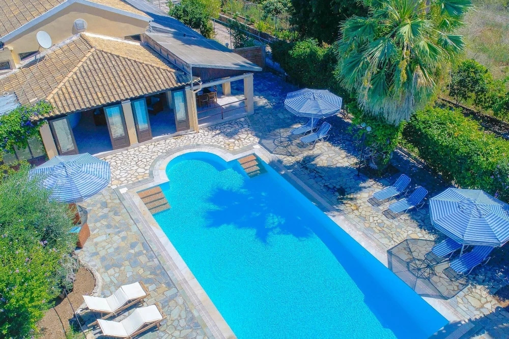 Villa Lianolia in Pelekito Corfu