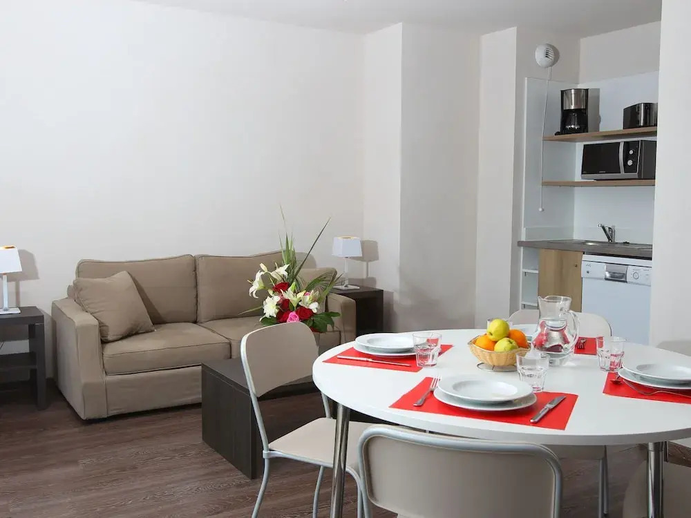 Air-conditioned apartment close to Mont Saint Michel