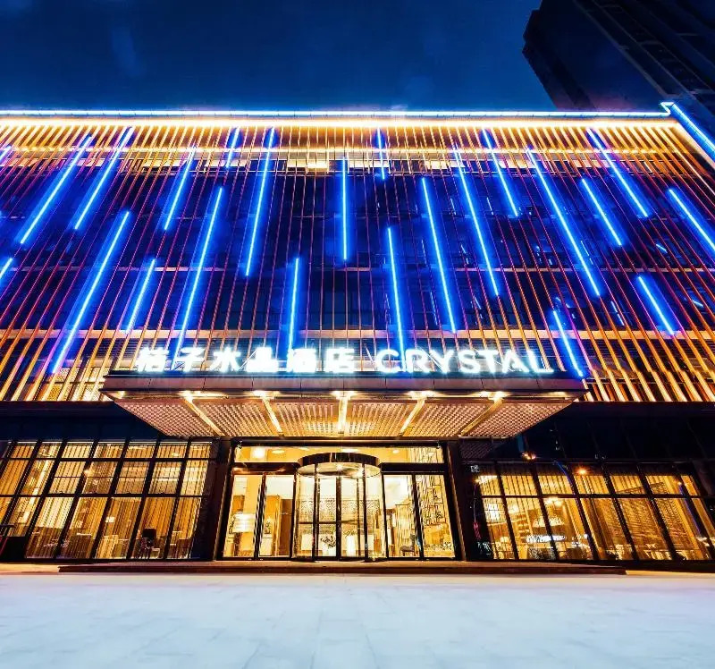 Xinyi Central Orange Crystal