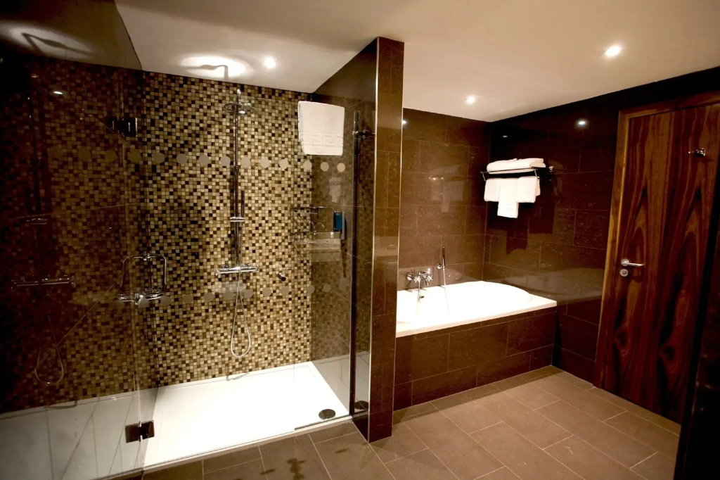 Clayton Hotel Dublin Airport