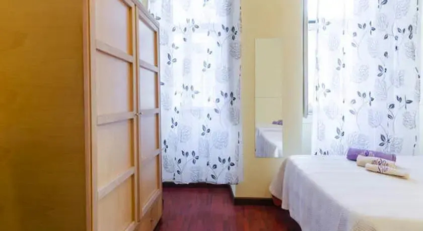 Room Gani I