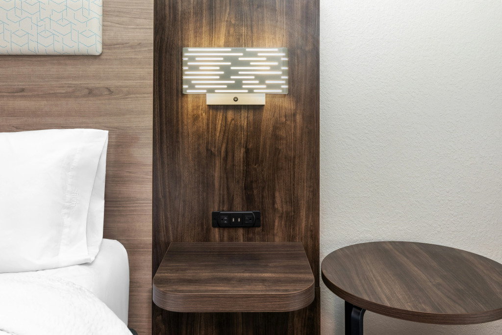 Holiday Inn Express & Suites Vicksburg by IHG