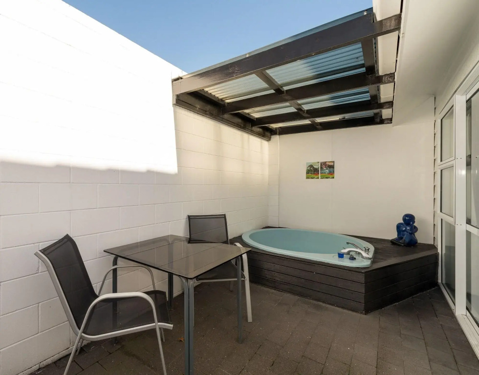 Palm Court Motor Inn