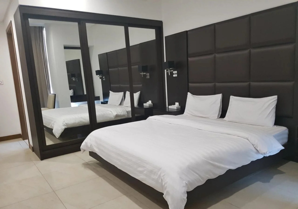 Pearl Suites