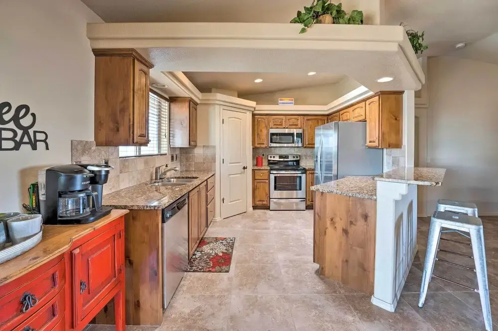 Bright Lake Havasu Home w/ New Backyard Oasis!