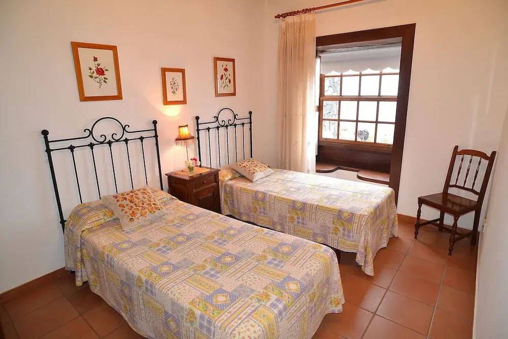 Corral de Payo Casita Blanca
