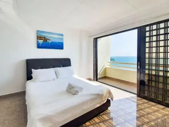 Seaview Condo@Regency Tanjung Tuan/10px/3BR
