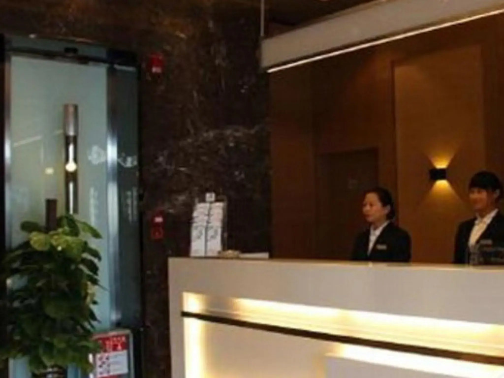 Jinjiang Inn Select Jinan Jingshi Road Yanshan Overpass Bridge