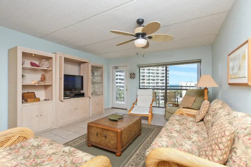 Saida IV Condominium 607