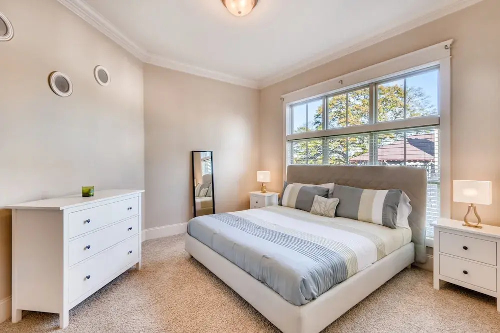 Midtown Luxury Suites by 1stHomeRent
