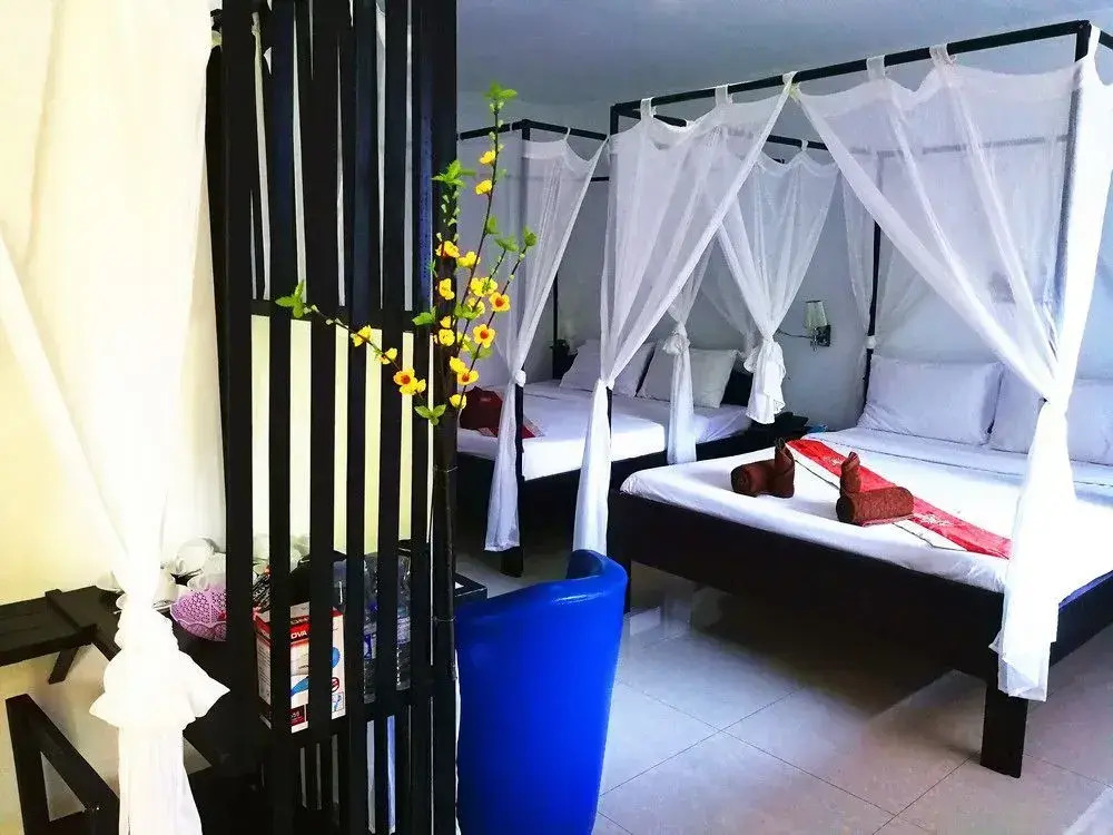 Huylin Angkor Boutique