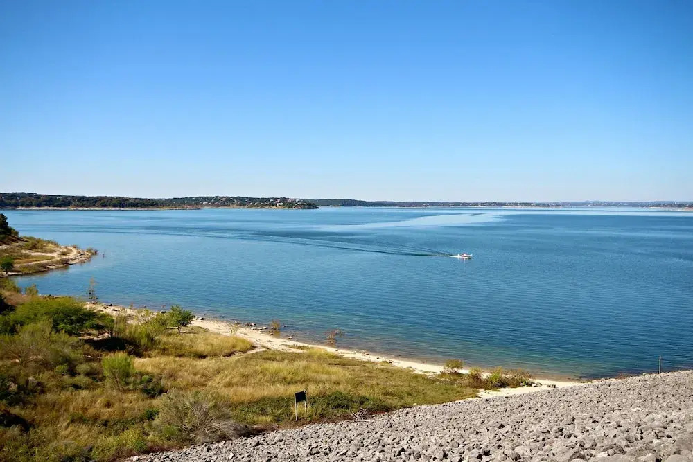 Lakeside Haven 3 Bedrooms 2.5 Bathrooms Townhouse