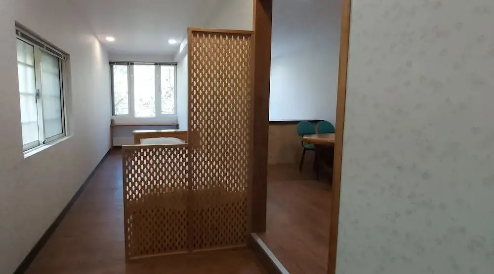 Sanhua B & B