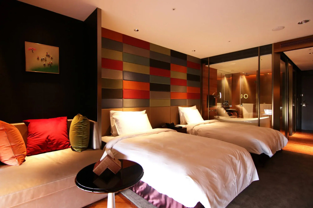H2O HOTEL