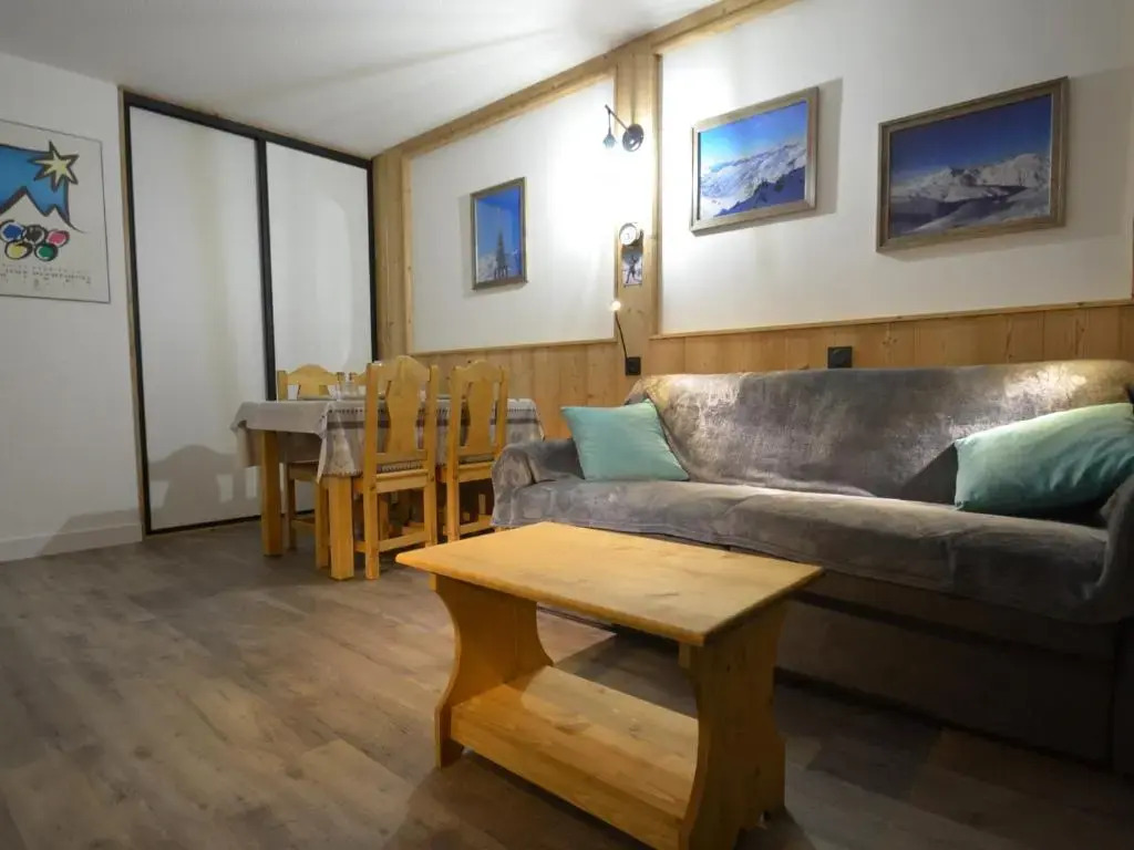 Appartement Les Menuires, 1 pièce, 4 personnes - FR-1-452-174