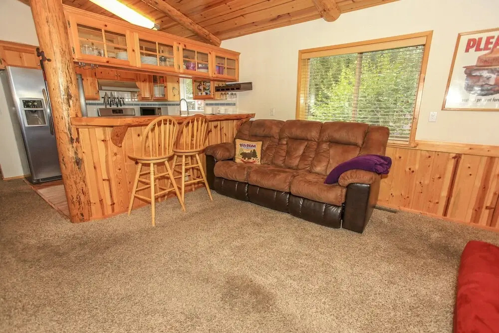 Falcon's Lodge