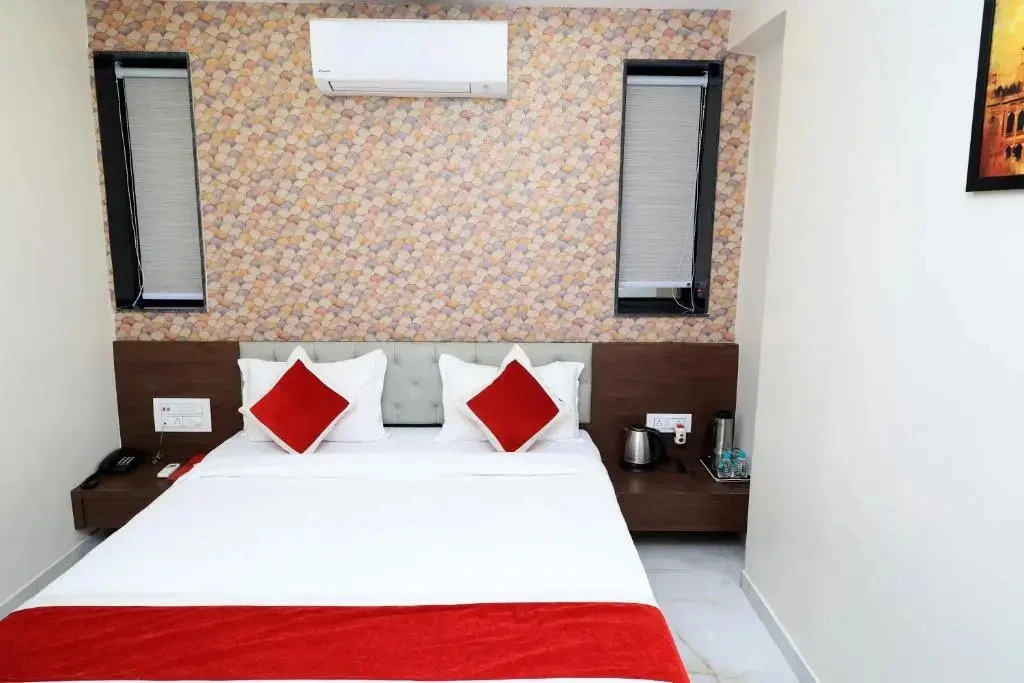Hotel Sai Neel