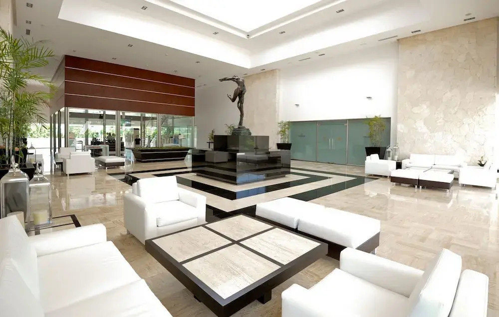 SIU M6 Second floor Condo by Gate48