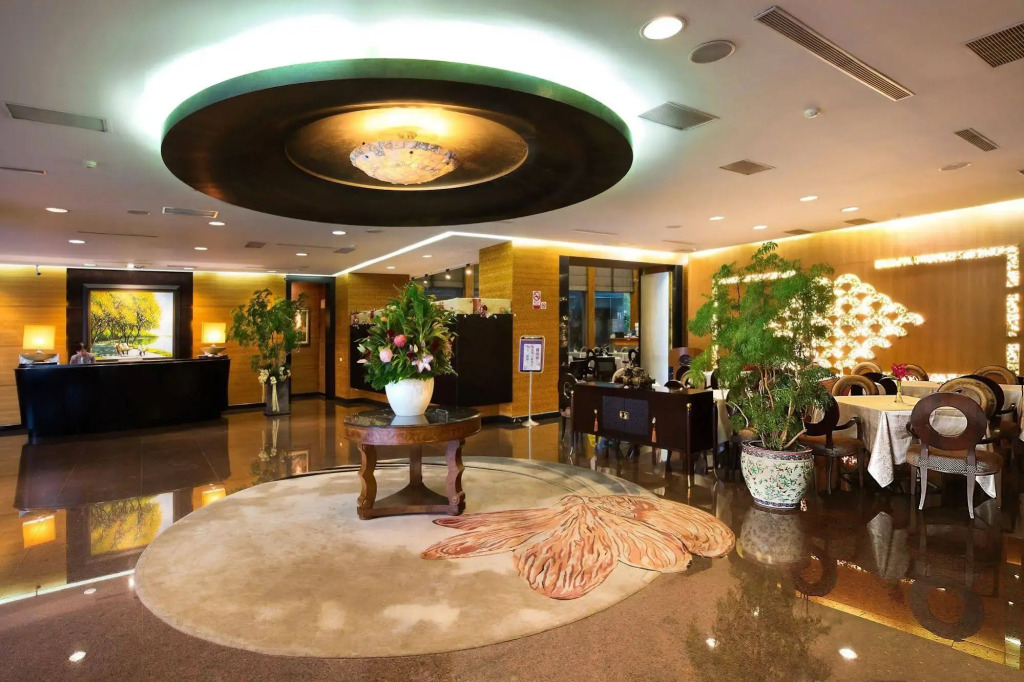 Kings Town Hotel
