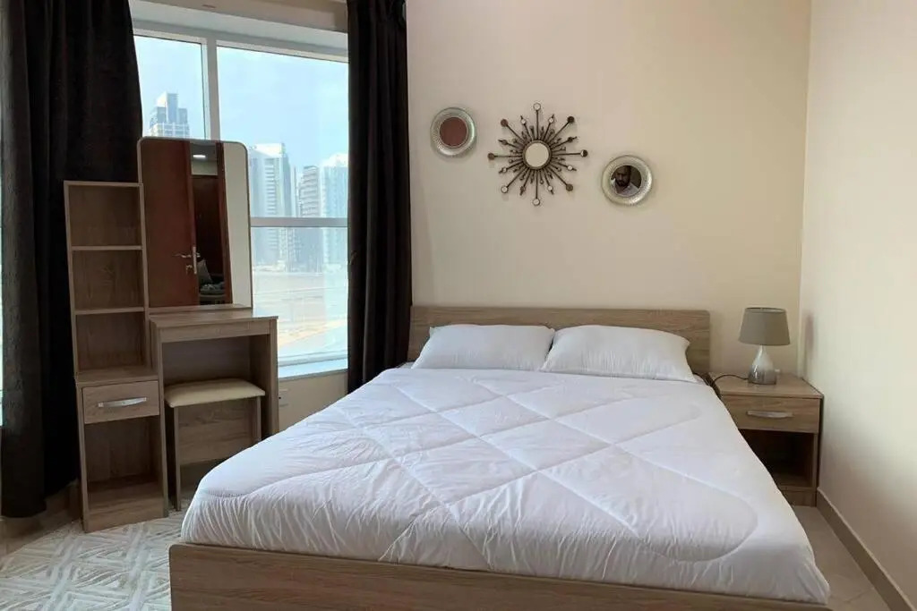 Cozy 2BHK Near to DMCC Metro Station -505