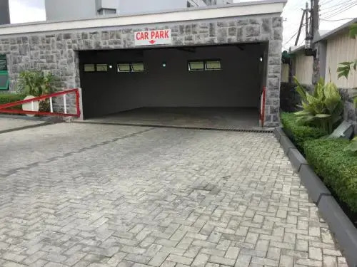 Lagos Travel Inn