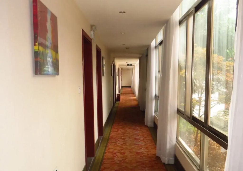 GreenTree Alliance Nantong Coach Station Hotel