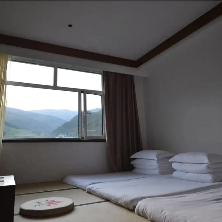 Non-duality Zen Hotel Mount Wutai