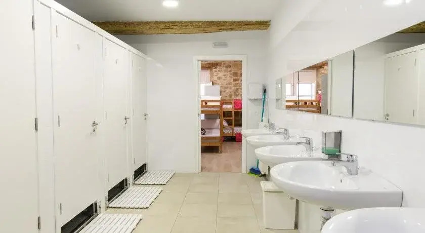 Albergue Valderrobres Auto check-in