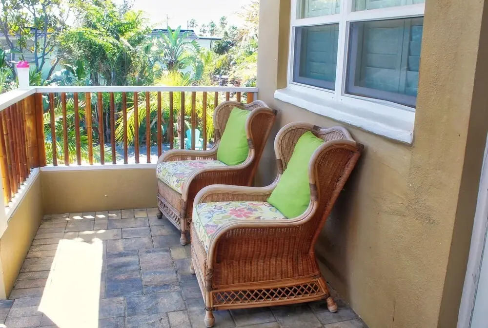 Coconut Grove Beach Resort Suites 1 to 8