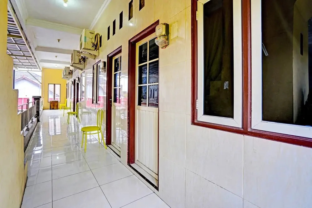 OYO 91795 Kos Jeehel Syariah