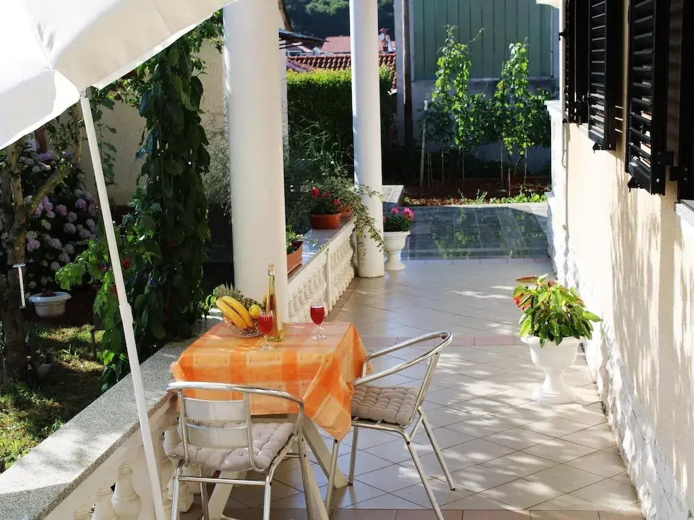 Apartment for two person near the sea and city center