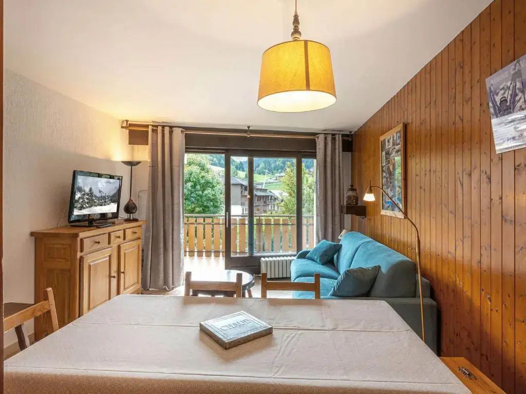 Appartement La Clusaz, 2 pièces, 4 personnes - FR-1-304-11