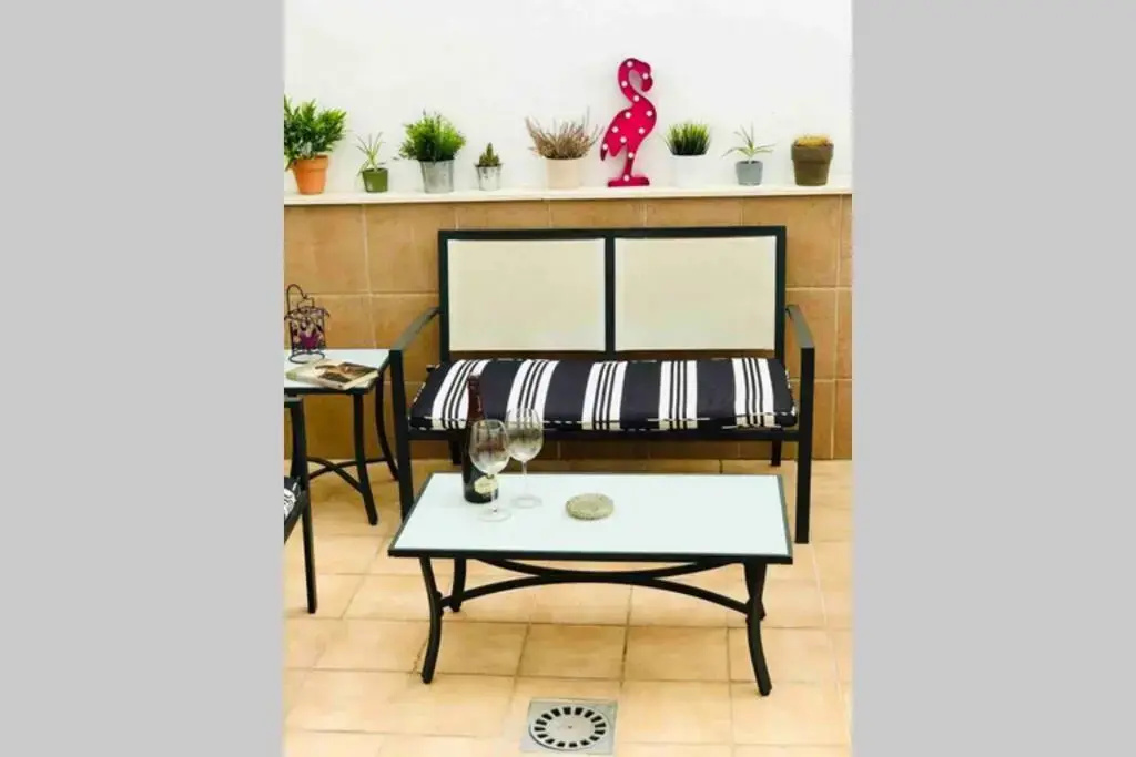 “SMILE NERJA” chic apartment with WIFI, 4 guests