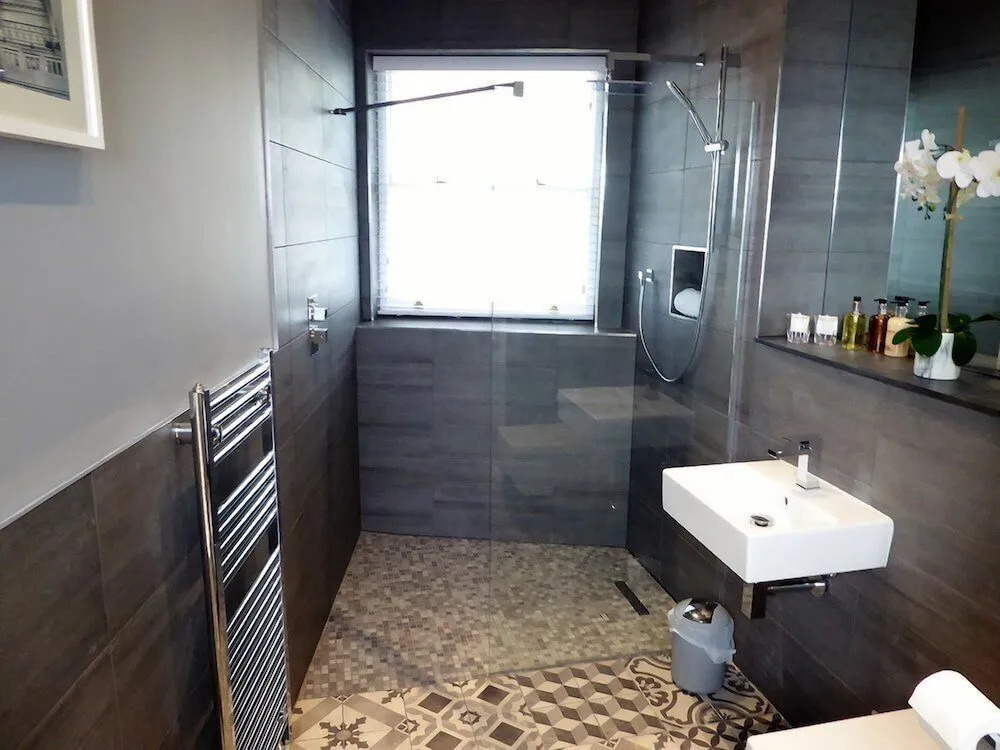 The Corson at Claremont Apartments